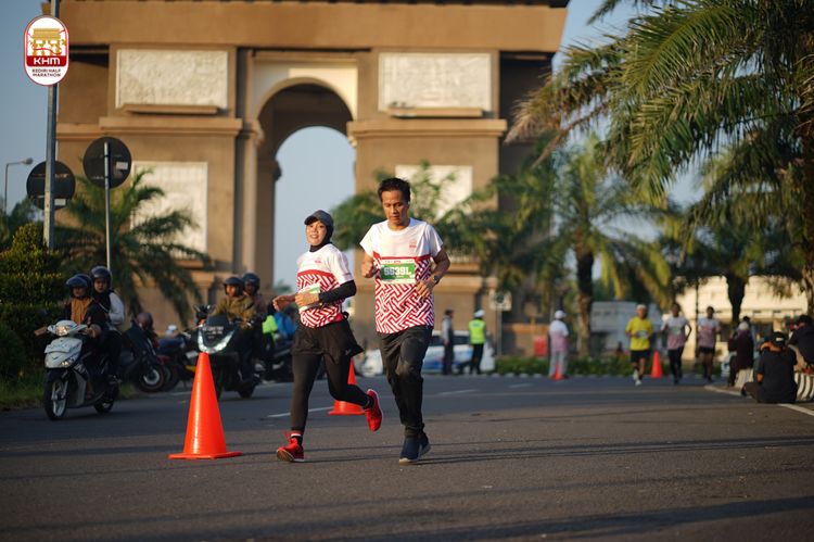 Race photo from Kediri Half Marathon 2024