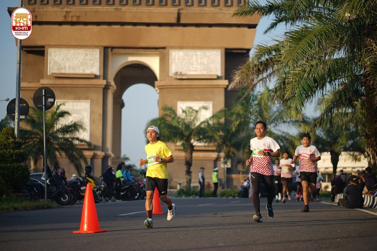 Race photo from Kediri Half Marathon 2024