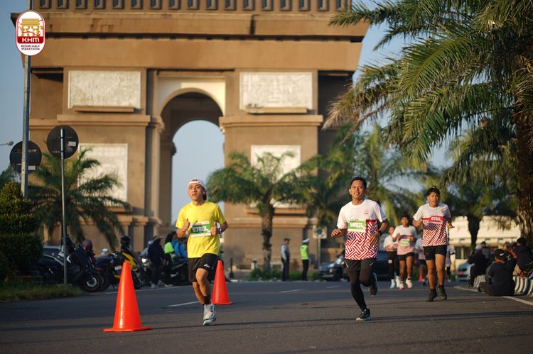 Race photo from Kediri Half Marathon 2024