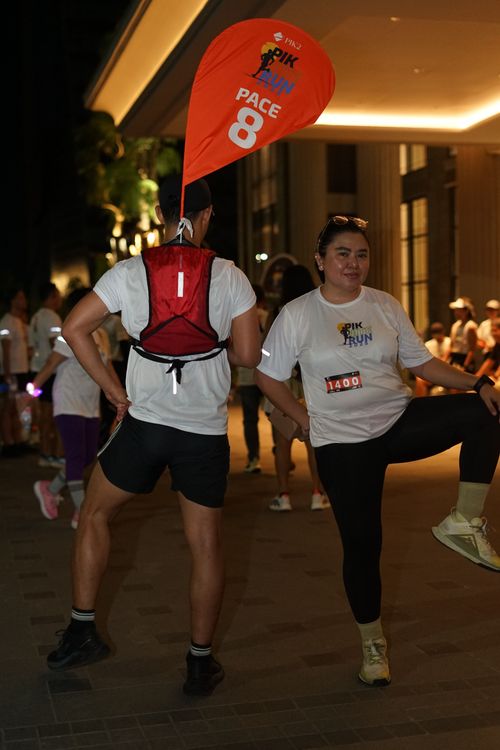 Race photo from PIK NITE RUN VIBES