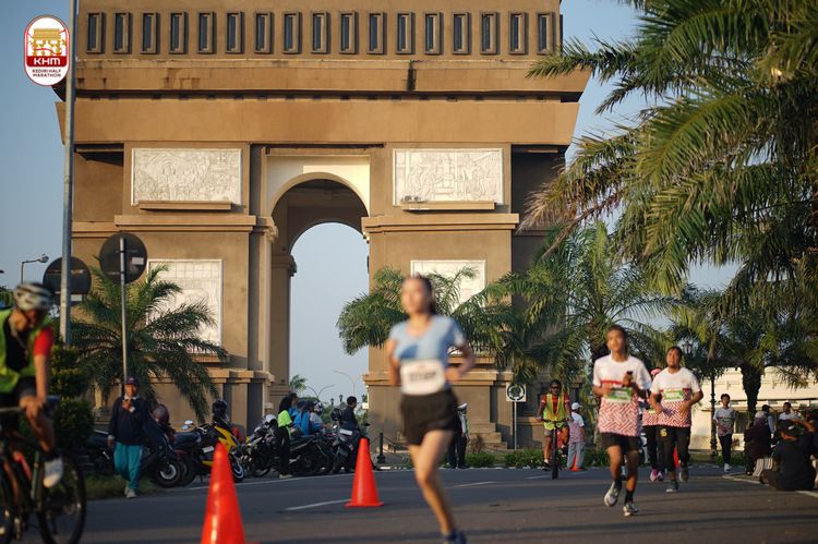 Race photo from Kediri Half Marathon 2024