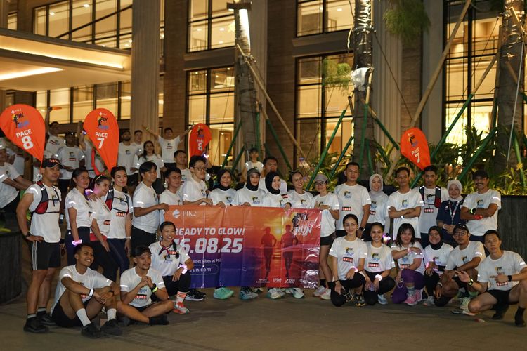 Race photo from PIK NITE RUN VIBES