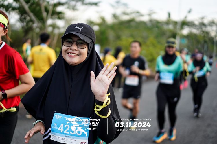 Race photo from Arutmin Borneo Run 2024