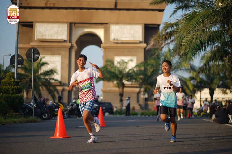 Race photo from Kediri Half Marathon 2024
