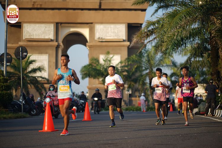 Race photo from Kediri Half Marathon 2024
