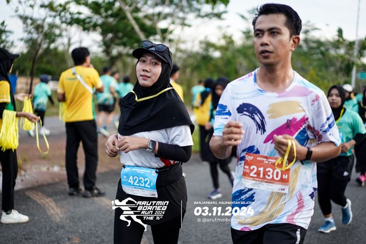 Race photo from Arutmin Borneo Run 2024