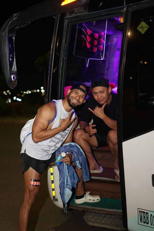 Race photo from PIK NITE RUN VIBES
