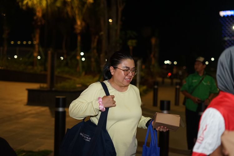 Race photo from PIK NITE RUN VIBES