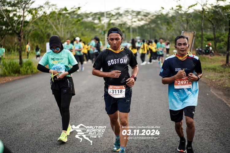 Race photo from Arutmin Borneo Run 2024