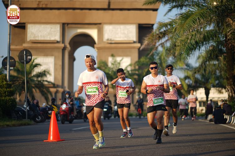 Race photo from Kediri Half Marathon 2024