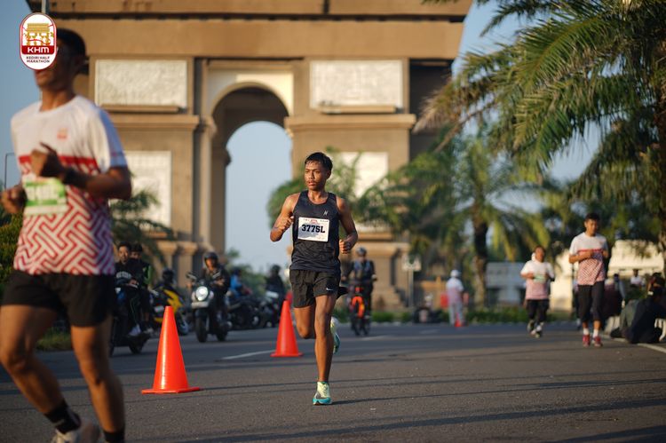 Race photo from Kediri Half Marathon 2024