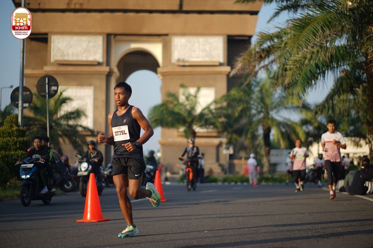 Race photo from Kediri Half Marathon 2024