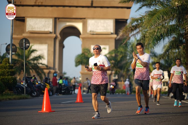 Race photo from Kediri Half Marathon 2024