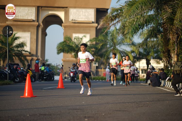 Race photo from Kediri Half Marathon 2024
