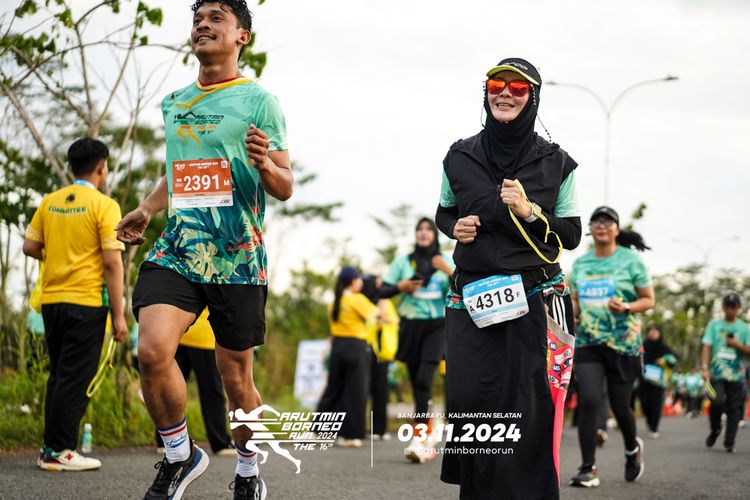 Race photo from Arutmin Borneo Run 2024