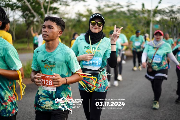 Race photo from Arutmin Borneo Run 2024