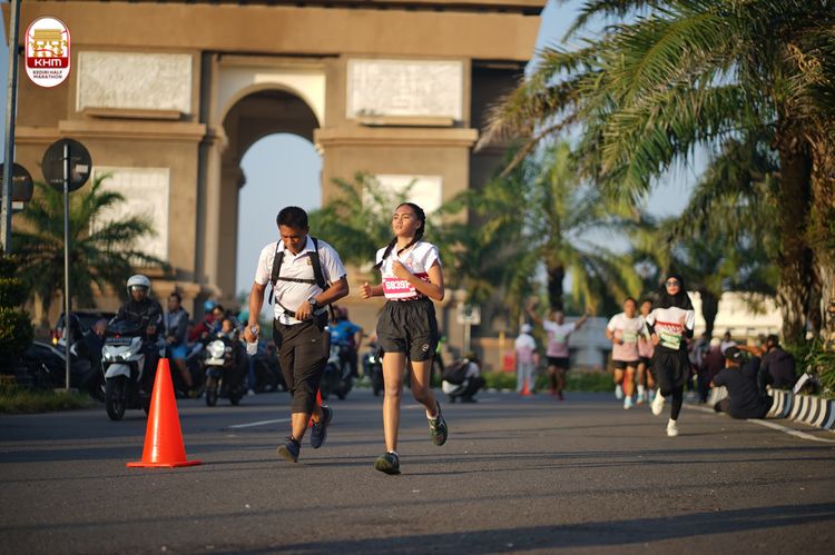 Race photo from Kediri Half Marathon 2024