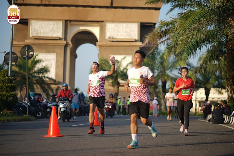 Race photo from Kediri Half Marathon 2024