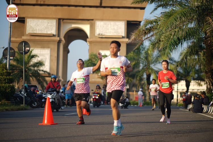 Race photo from Kediri Half Marathon 2024