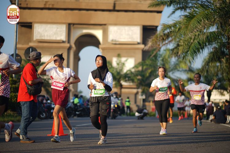 Race photo from Kediri Half Marathon 2024