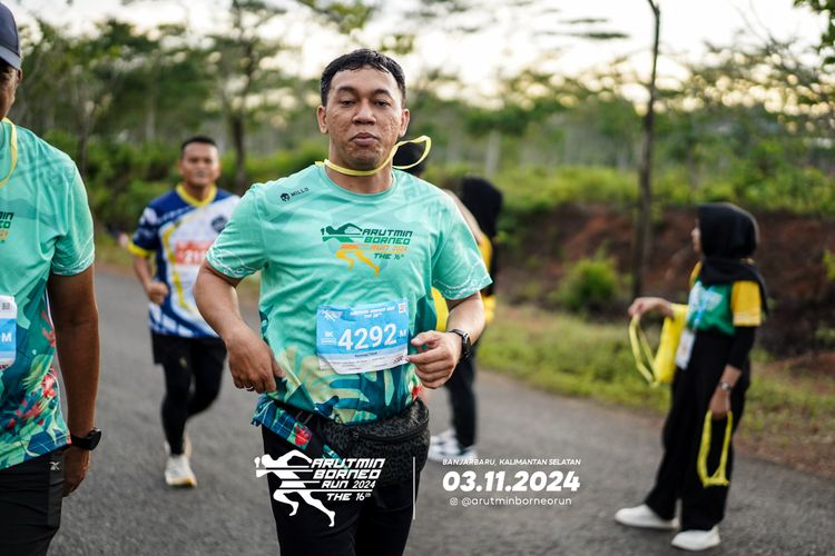 Race photo from Arutmin Borneo Run 2024