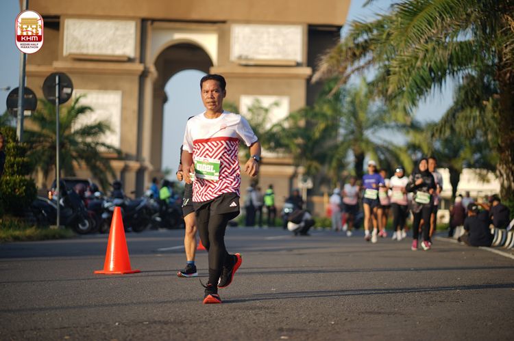 Race photo from Kediri Half Marathon 2024