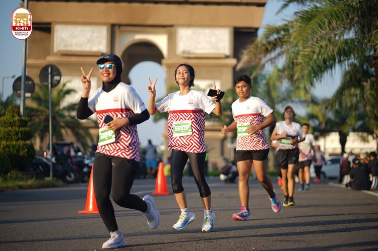 Race photo from Kediri Half Marathon 2024