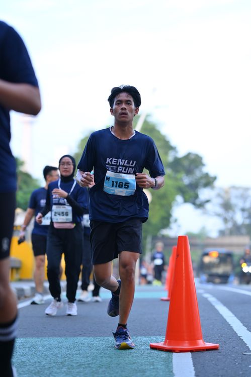 Race photo from KEMLU RUN 2025