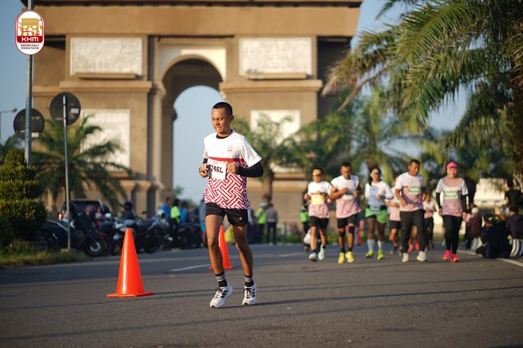 Race photo from Kediri Half Marathon 2024