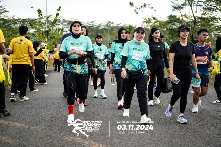 Race photo from Arutmin Borneo Run 2024