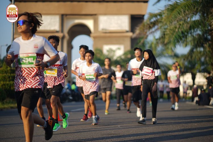 Race photo from Kediri Half Marathon 2024