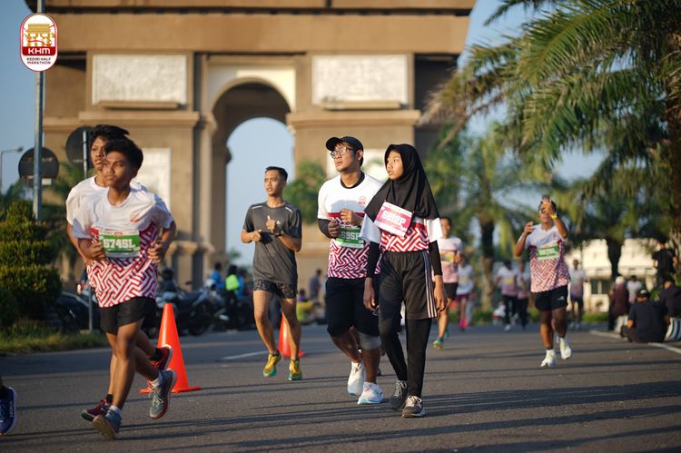 Race photo from Kediri Half Marathon 2024