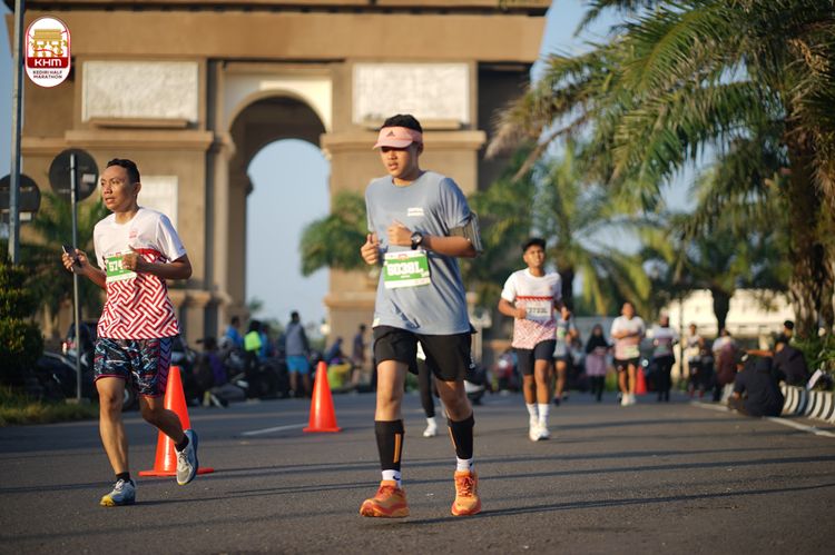 Race photo from Kediri Half Marathon 2024