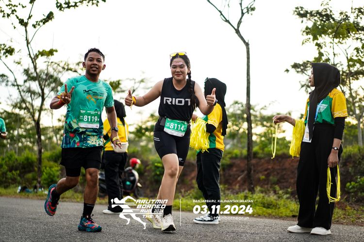Race photo from Arutmin Borneo Run 2024