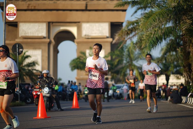 Race photo from Kediri Half Marathon 2024