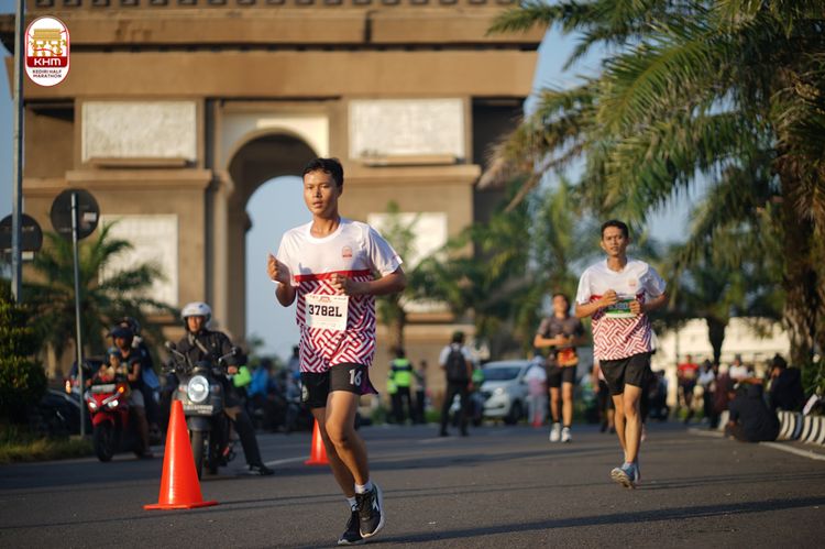 Race photo from Kediri Half Marathon 2024