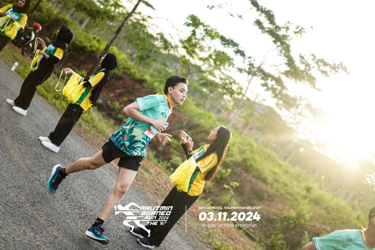 Race photo from Arutmin Borneo Run 2024