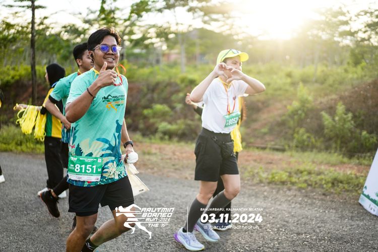 Race photo from Arutmin Borneo Run 2024