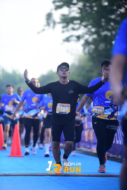 Race photo from Isoplus Run 2024 Surabaya
