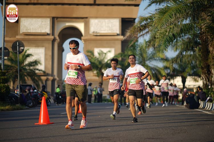 Race photo from Kediri Half Marathon 2024