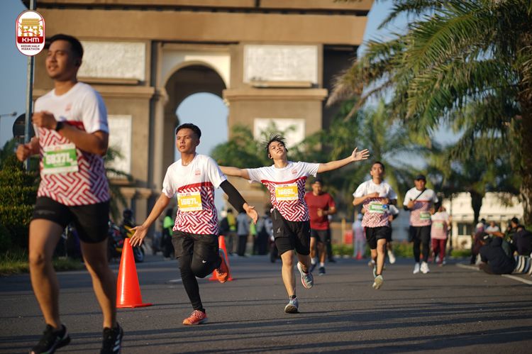 Race photo from Kediri Half Marathon 2024