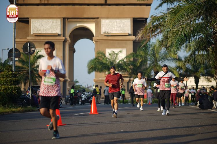 Race photo from Kediri Half Marathon 2024