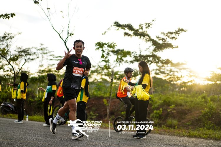 Race photo from Arutmin Borneo Run 2024