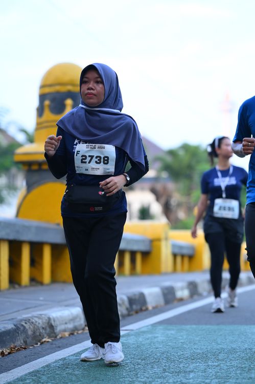 Race photo from KEMLU RUN 2025
