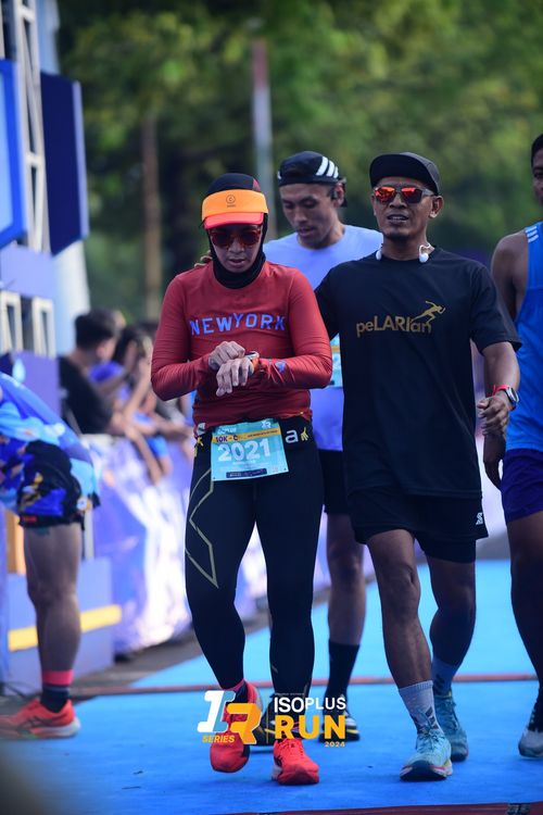 Race photo from Isoplus Run 2024 Surabaya