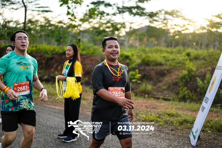 Race photo from Arutmin Borneo Run 2024