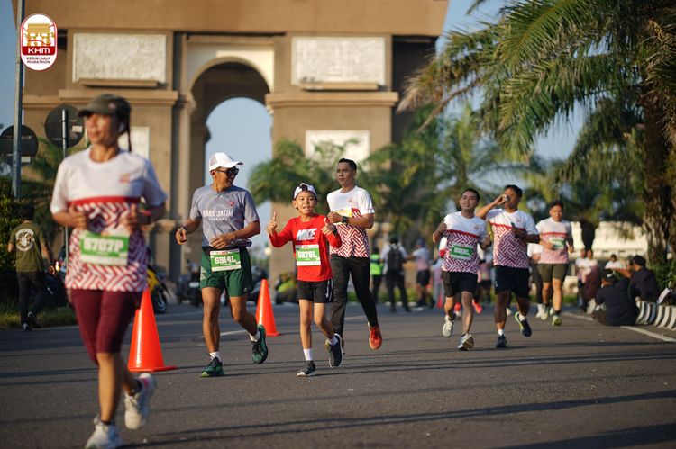 Race photo from Kediri Half Marathon 2024