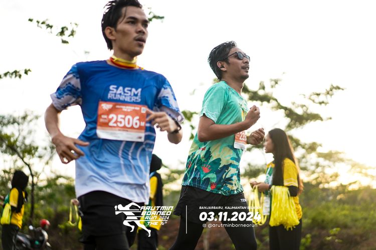 Race photo from Arutmin Borneo Run 2024