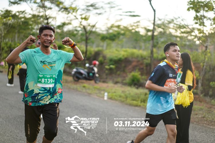 Race photo from Arutmin Borneo Run 2024