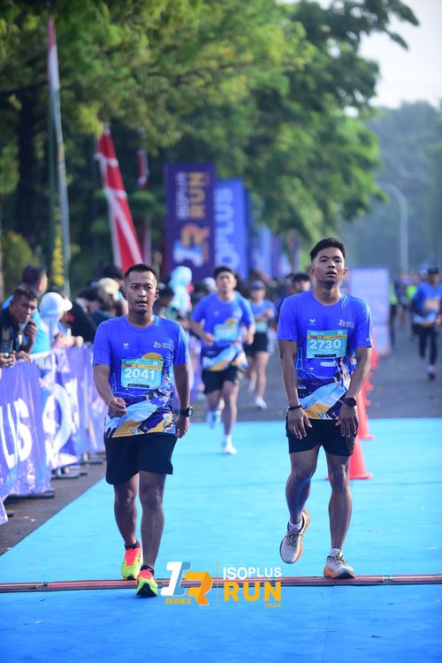 Race photo from Isoplus Run 2024 Surabaya